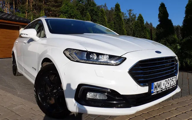 samochody osobowe Ford Mondeo cena 89900 przebieg: 50000, rok produkcji 2020 z Łask